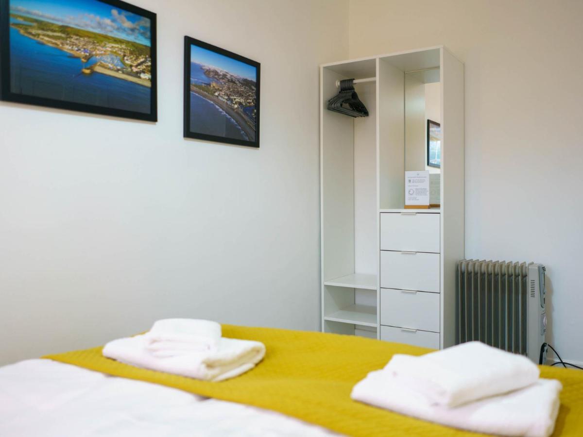 Pass The Keys Modern 2 Bed Flat Overlooking Aberaeron Harbour Екстер'єр фото