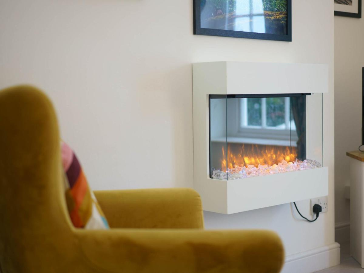 Pass The Keys Modern 2 Bed Flat Overlooking Aberaeron Harbour Екстер'єр фото