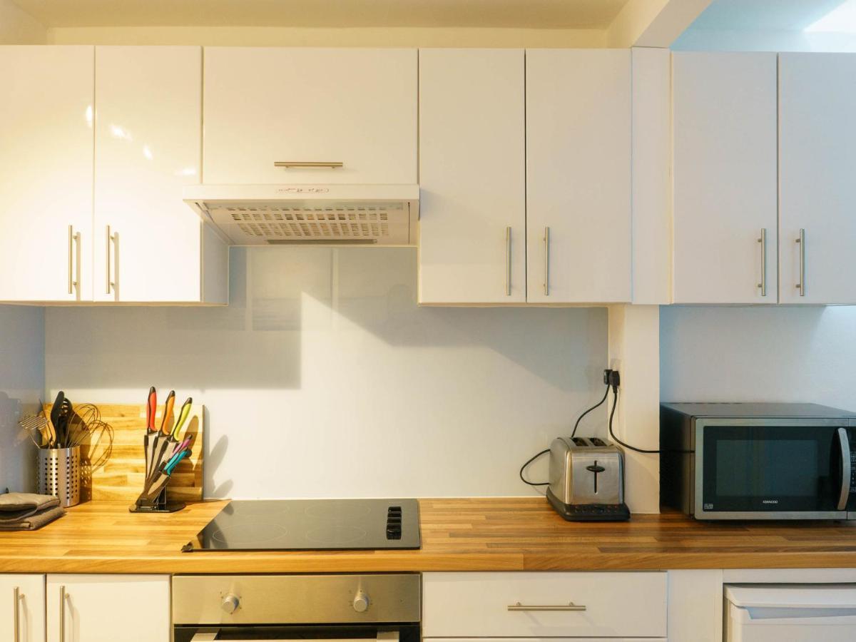 Pass The Keys Modern 2 Bed Flat Overlooking Aberaeron Harbour Екстер'єр фото