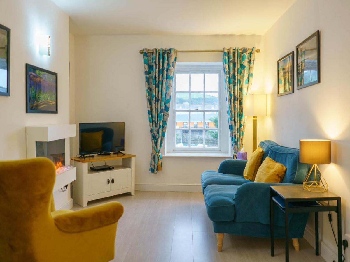 Pass The Keys Modern 2 Bed Flat Overlooking Aberaeron Harbour Екстер'єр фото
