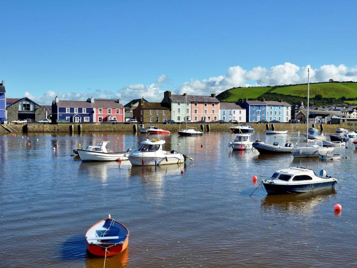 Pass The Keys Modern 2 Bed Flat Overlooking Aberaeron Harbour Екстер'єр фото